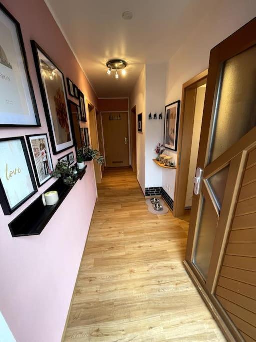 Cozy Wilkipartment Bis 4 Pers - Hund - Netflix - Wlan - Wintergarten - Coffeebar - Popcorn Verl Eksteriør bilde