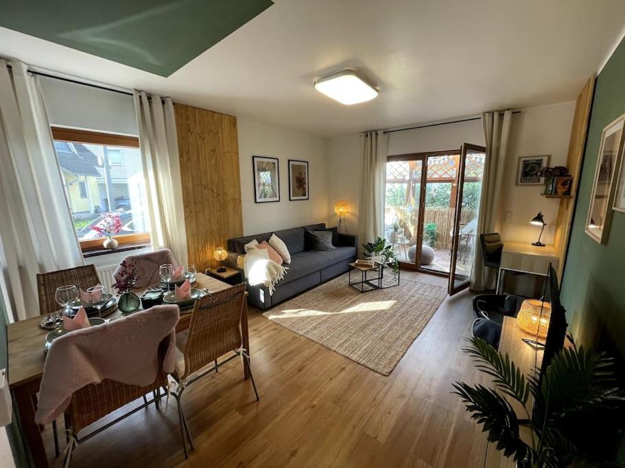 Cozy Wilkipartment Bis 4 Pers - Hund - Netflix - Wlan - Wintergarten - Coffeebar - Popcorn Verl Eksteriør bilde